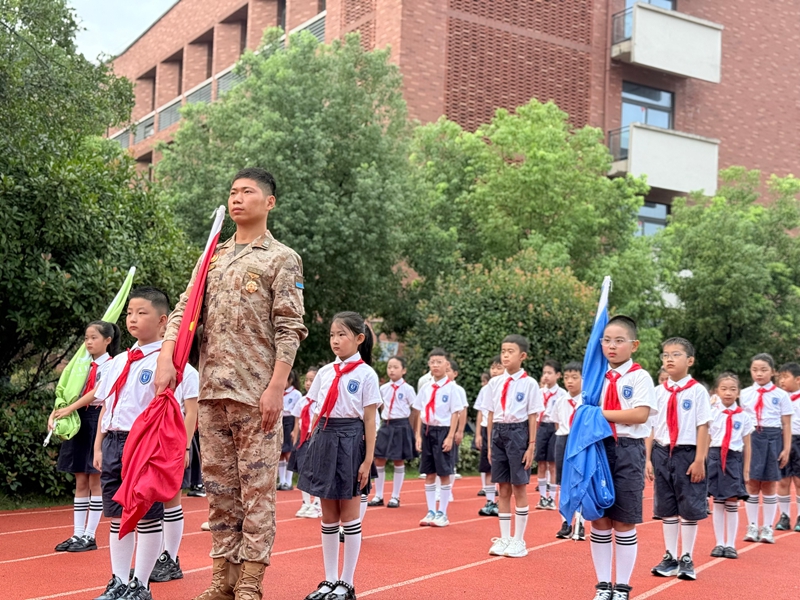 5b6b6f6f129140440fa79db311084181